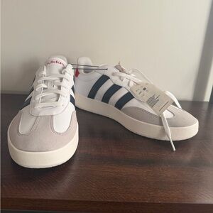 Adidas Barreda white, shadow, navy blue